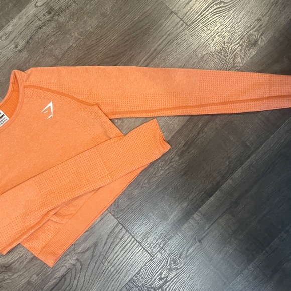 Gymshark Top - Picture 2 of 3